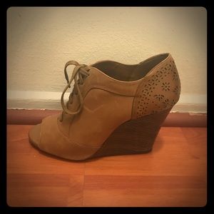Gianni Bini Vintage Wedges